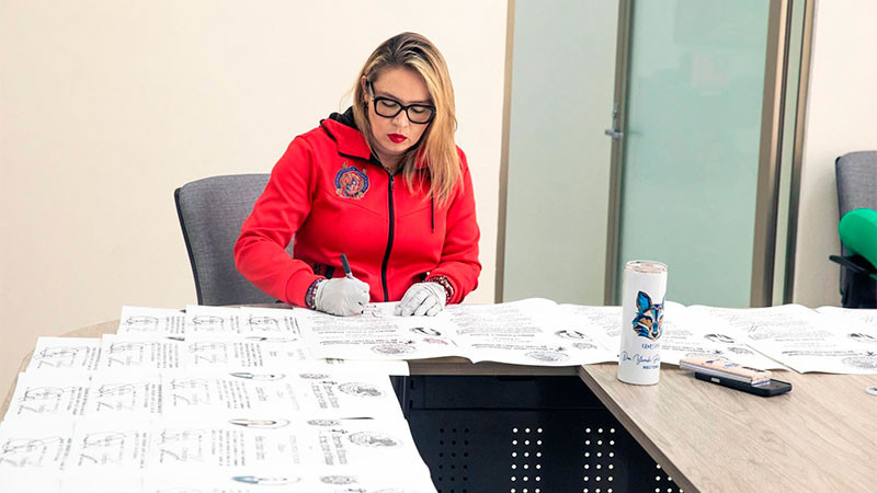 36 mil 780 títulos electrónicos tramitados en administración de Yarabí Ávila; se agiliza proceso 