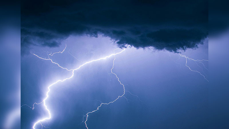 Tormenta eléctrica ocasiona 5 incendios forestales en Nuevo León  