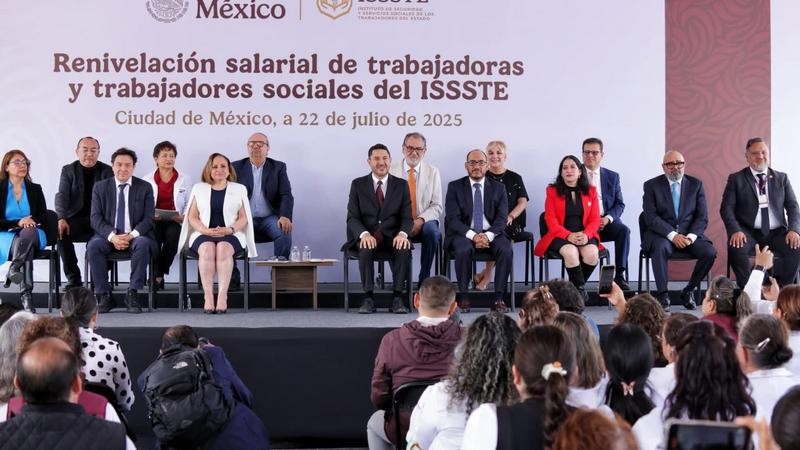 Reconoce Martí Batres labor de trabajadoras y trabajadores sociales del ISSSTE con renivelación salarial 
