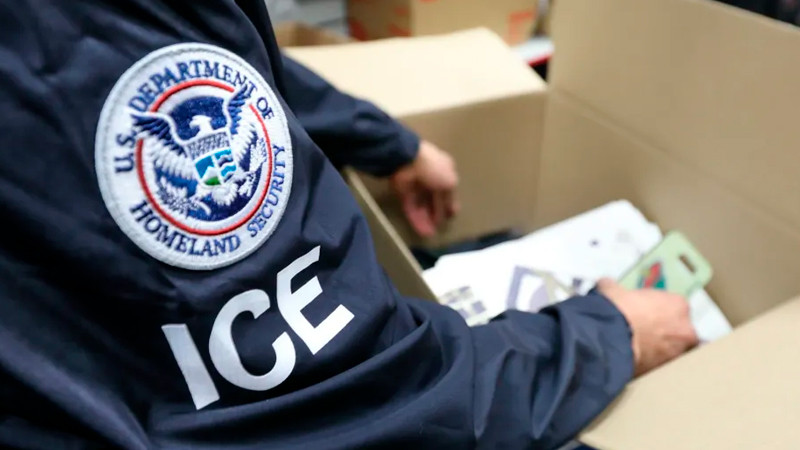 Gobierno de Trump ordena colocar tobillera electrónica más de 180 mil migrantes: TWP 