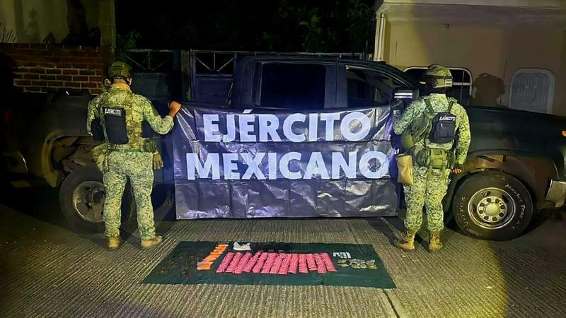 Operativo militar en Tangancícuaro, Michoacán, resulta en aseguramiento de estupefacientes y armamento 