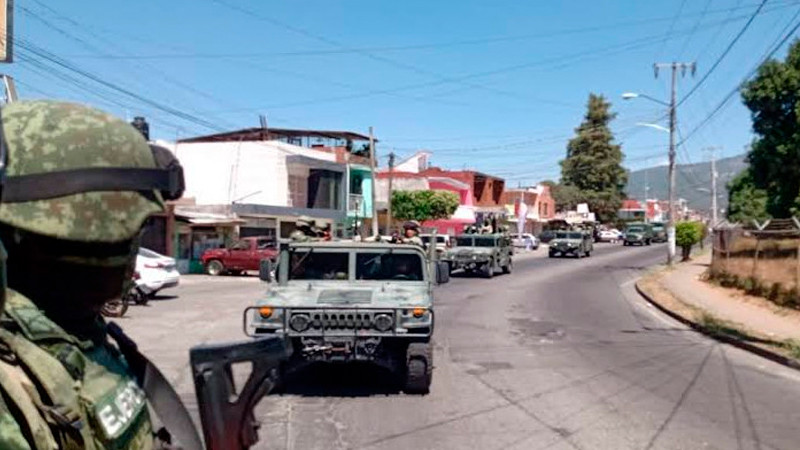 Apatzingán activan línea de ayuda ante éxodo por enfrentamientos armados 