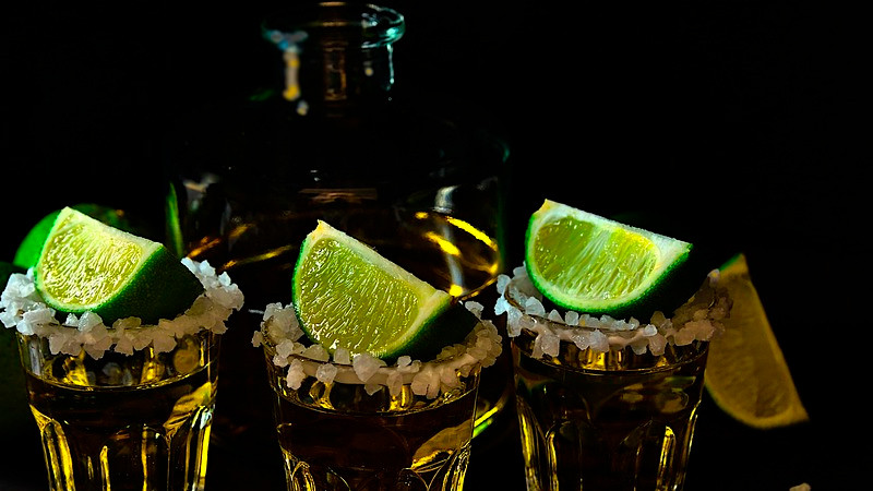 Jalisco impone Récord Guinness al reunir 3 mil 199 botellas de Tequila 