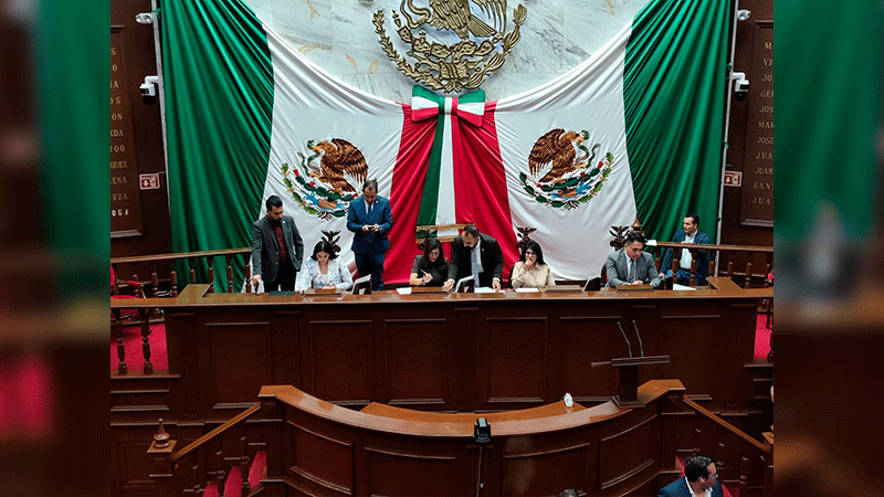 Aprueba Congreso de Michoacán renuncia adelantada del Fiscal General Adrián López Solís 