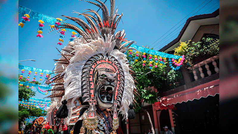 Más de 3 mil tlahualiles contagian de alegría, fiesta y fe las calles de Sahuayo 