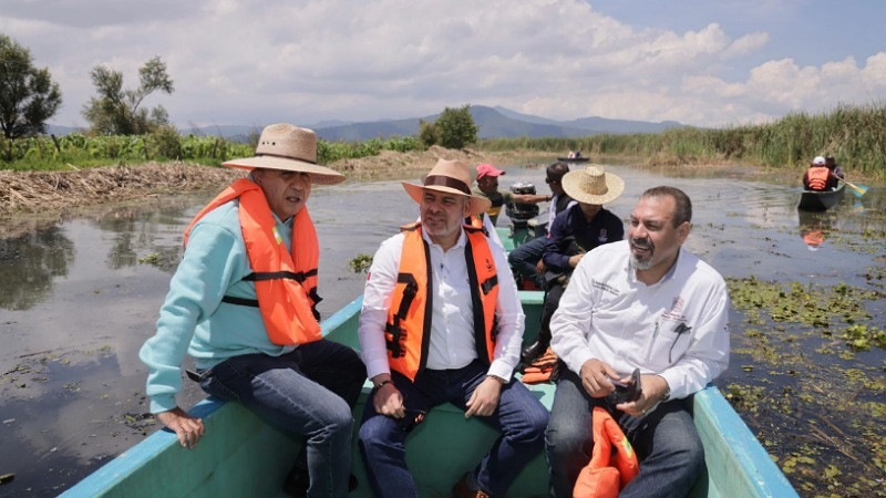 Supervisa Bedolla avances en la recuperación del lago de Pátzcuaro 