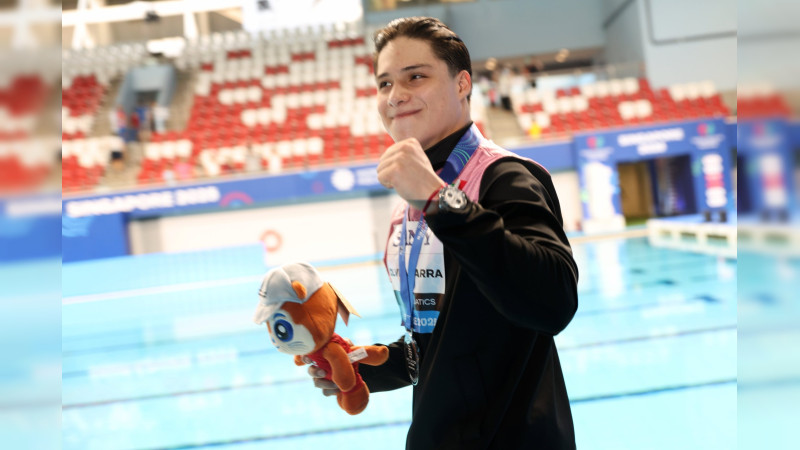 Sheinbaum felicita a clavadistas mexicanos por resultados en Mundial de Singapur 2025 