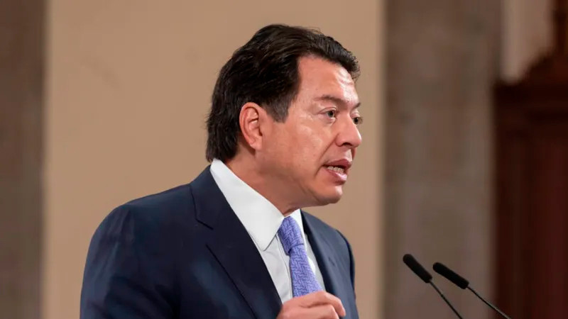 Mario Delgado admite viaje a Portugal; asegura que fue "sin descuidar responsabilidades" 