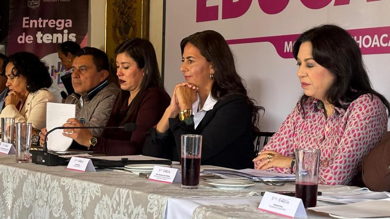Michoacán con 9 años promedio de escolaridad: Gaby Molina 