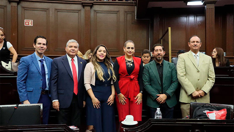 La bancada del Partido Verde otorga voto de confianza al Fiscal, Carlos Torres Piña 