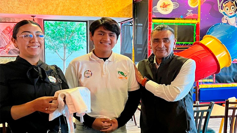 Alista participación alumno del CECyTEQ en Inglaterra con su proyecto Salsalá 