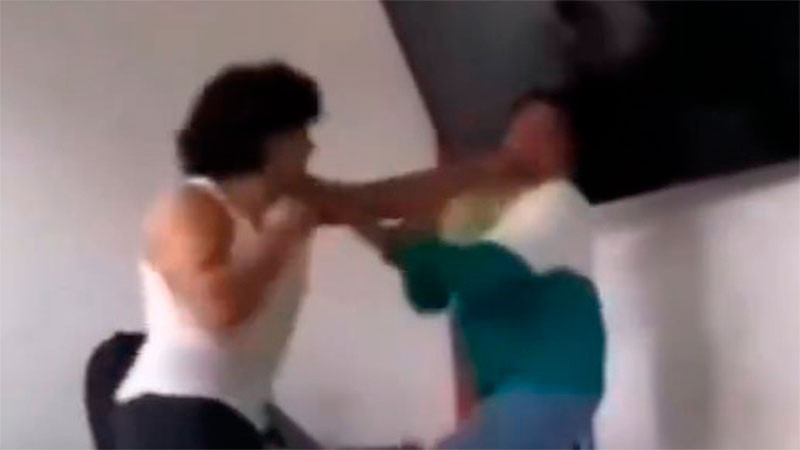 Tras pelea en salón de clases, se denuncian penalmente alumno y profesor de universidad de Hidalgo 
