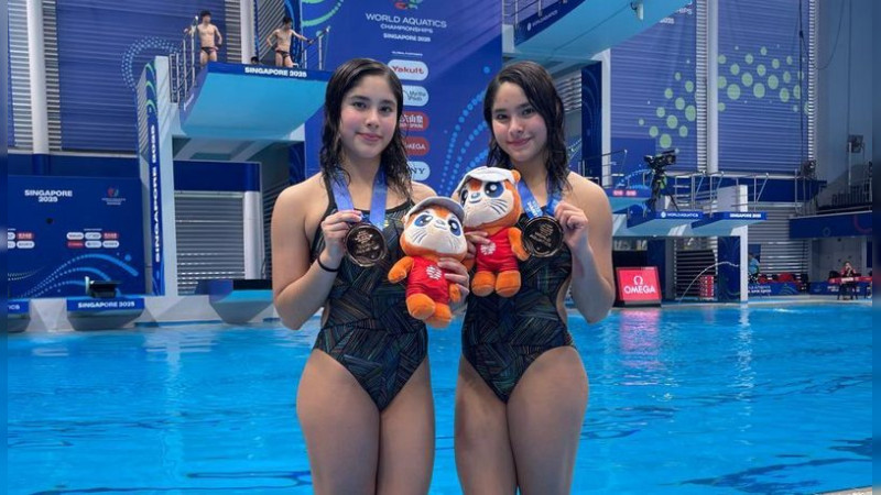 Gemelas Lía y Mía Cueva hacen historia al colgarse el bronce para México en clavados sincronizados trampolín 3 metros; tienen apenas 14 años de edad 