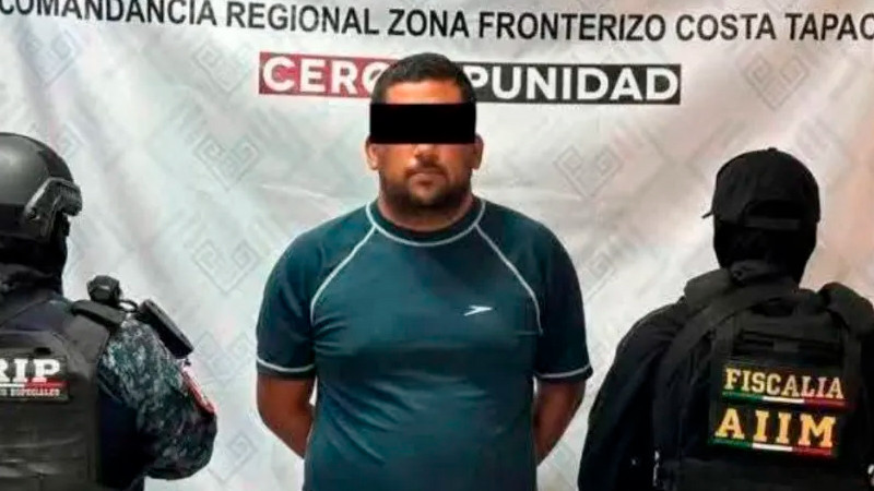 A proceso profesor por acoso sexual; fue acusado por alumna en ceremonia de graduación en Chiapas 