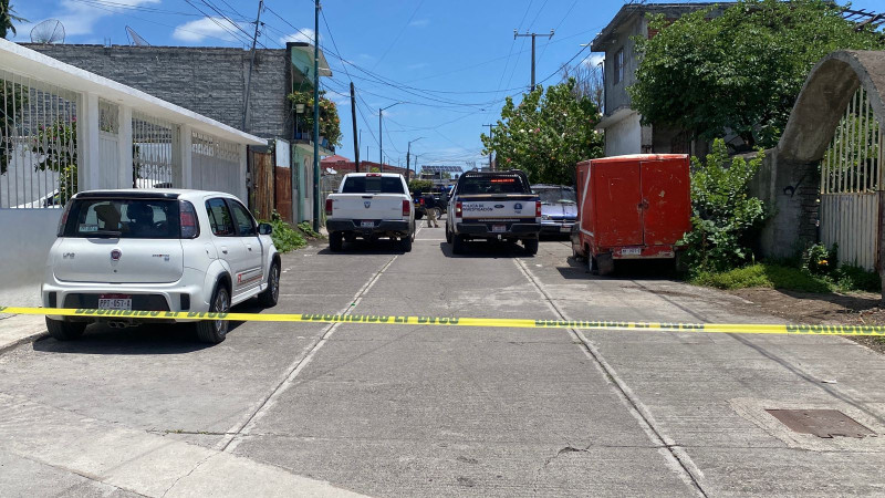 Envuelto en cobijas, hallan cuerpo humano en la colonia Gertrudis Sánchez de Morelia, Michoacán 