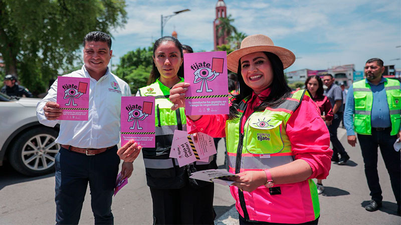 Gladyz Butanda suma 8 municipios a campaña vial ¡Fíjate Pues! 