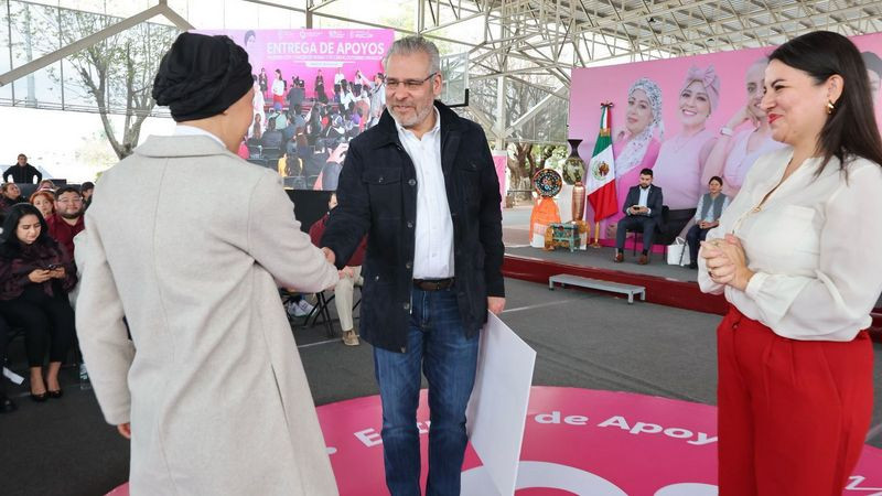 Programa pionero de atención al cáncer ha beneficiado a más de 700 niñas y niños y 2 mil 600 mujeres: Bedolla 