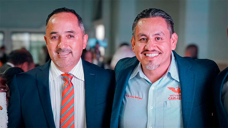 Víctor Manríquez reconoce el trabajo del presidente municipal de Áporo en su Primer Informe de Gobierno 
