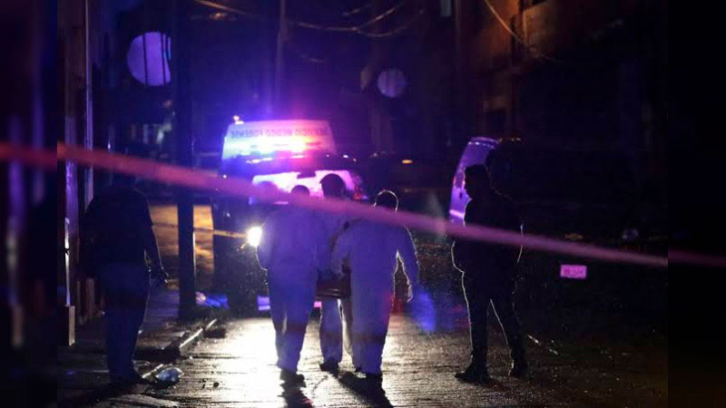 Acribillan a hombre con al menos 20 balazos en plena vía pública en Monterrey 