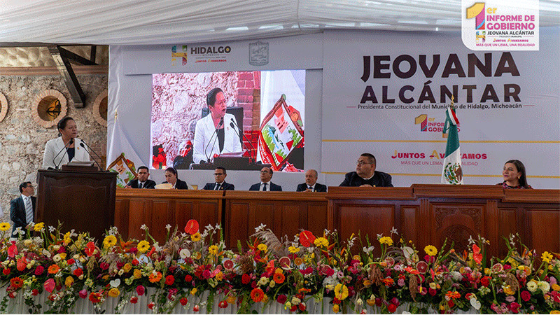 En presencia de autoridades federales, estatales, municipales y público en general, Jeovana Alcántar, rindió su Primer Informe de Gobierno 