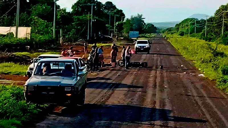 Choque de motocicletas en Buenavista, Michoacán, deja un muerto y dos heridos 