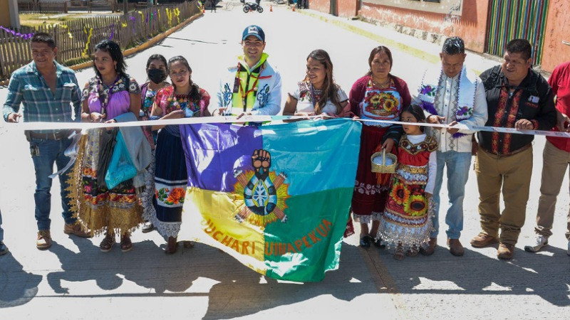 Michoacán invierte más de mil millones de pesos en infraestructura para autogobiernos: SCOP 