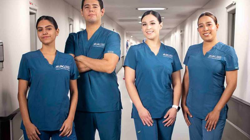 Conoce qué hace y dónde puede trabajar un profesional de la Enfermería  