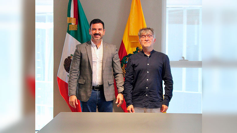 Recibe Yankel Benítez a embajador de Colombia 