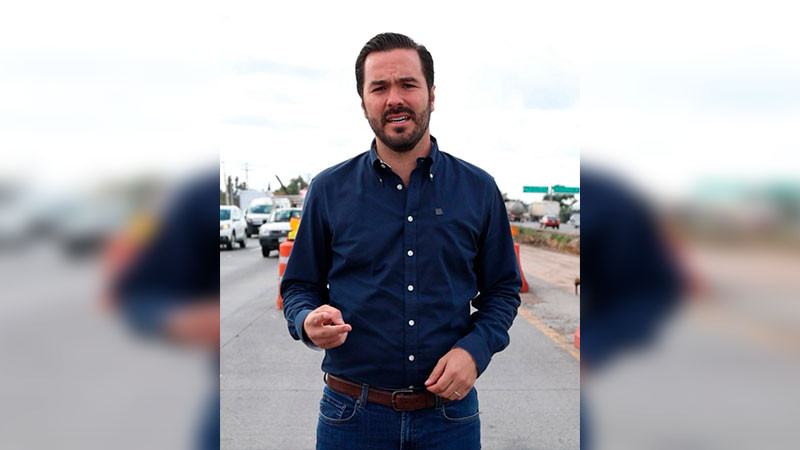 Mauricio Cárdenas Palacios advierte sobre la grave situación que enfrenta la Carretera Federal 57; exige al gobierno federal una intervención inmediata para atender su colapso operativo 