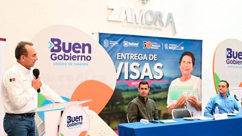 Semigrante acerca a adultos mayores con sus seres queridos en EUA 