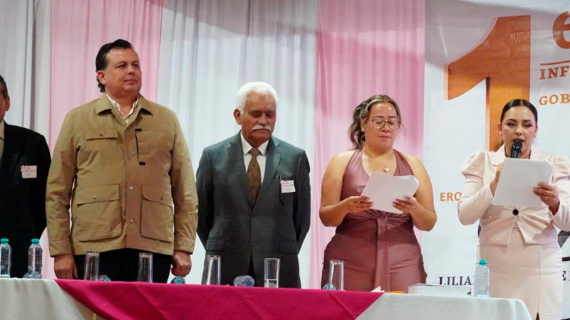 En Erongarícuaro hasta los muertos recibían despensas, denuncia alcaldesa en Primer Informe de Gobierno 