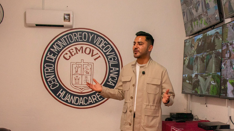 Alexis Velázquez inaugura el nuevo Centro de Monitoreo y Videovigilancia en Huandacareo 