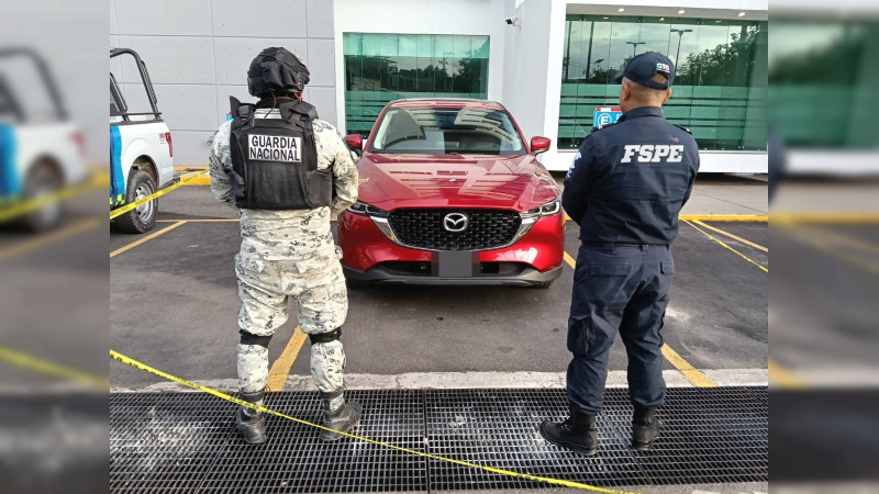 Detienen a dos menores por secuestro; rescatan a dos víctimas en Valle de Santiago, Guanajuato 