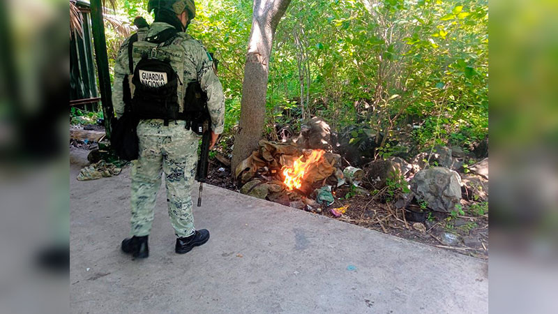 En Buenavista, Michoacán destruyen campamento utilizado por grupo delictivo 