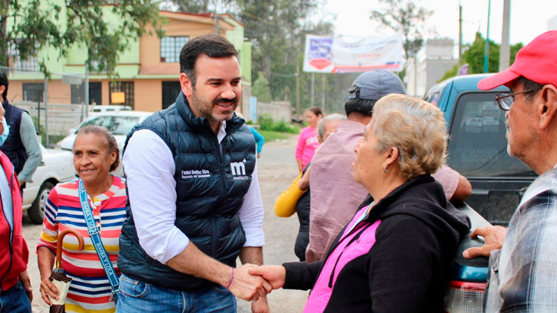 Yankel Benítez estrecha diálogo con habitantes de tenencia Morelos 