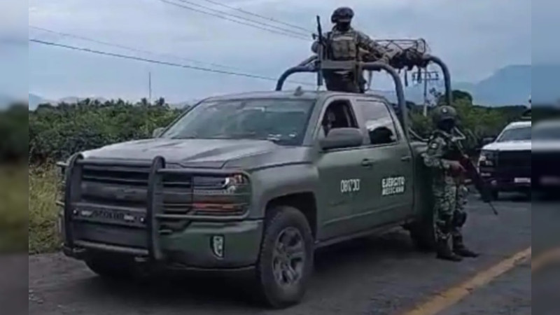Rescatan militares a venezolano herido en enfrentamiento entre grupos armados en Tepalcatepec, Michoacán 