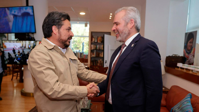 Villas del Pedregal dice sí a nuevo hospital del IMSS; recaudadas más de 40 mil firmas: Bedolla 