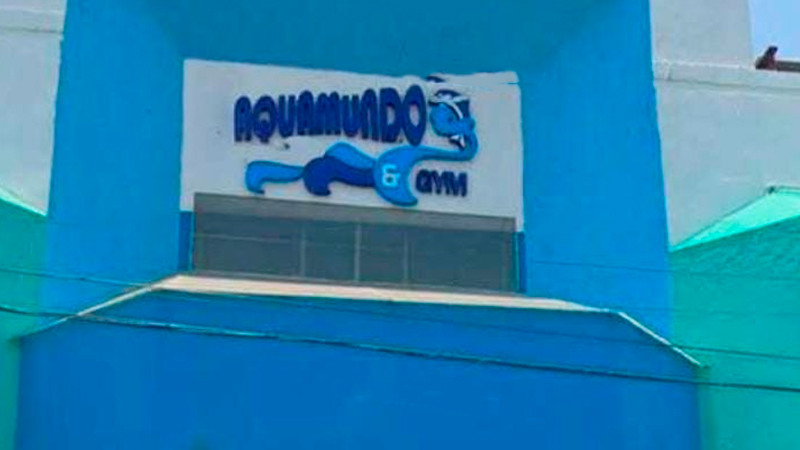 Lanzan bombas Molotov contra GYM en Uruapan, Michoacán 