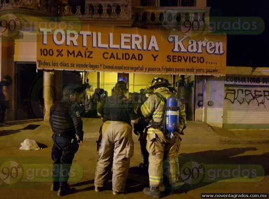 Morelia: Explosión de gas en tortillería deja daños y un joven lesionado - Foto 1 