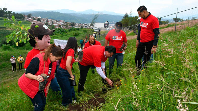 Jóvenes deben alzar la voz ante falta de cuidado en recursos naturales de Morelia: Memo Valencia 