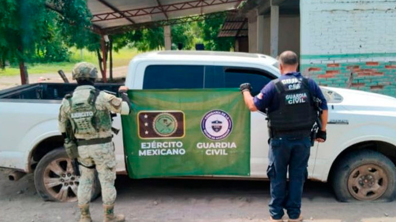 En La Huacana, Michoacán, aseguran vehículo robado y armamento  