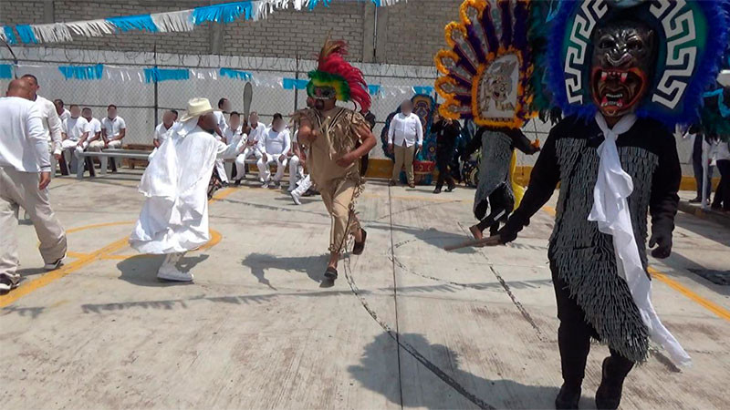 Danza de los Tlahualiles visita el penal de Sahuayo 