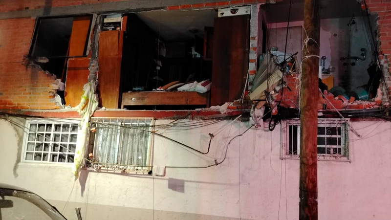 Explosión en edificio de CDMX deja al menos 5 heridos	 