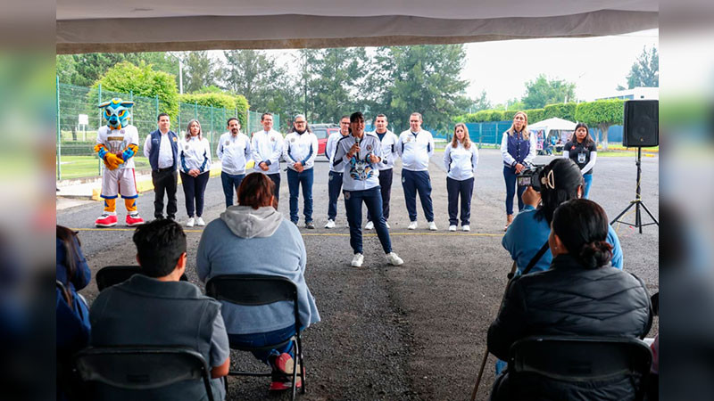UMSNH refrenda interés de estrechar vínculo con padres y madres de estudiantes 