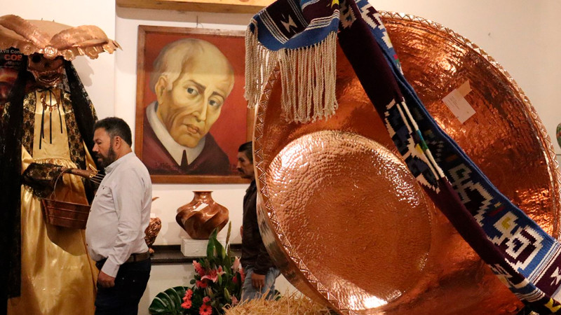 Viaja a Santa Clara del Cobre y maravíllate con su riqueza cultural y artesanal 