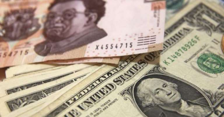 Dólar cierra la jornada en 21.12 pesos 