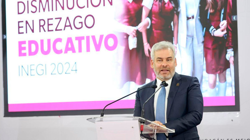 Michoacán es el estado que más disminuyó el rezago educativo: Bedolla 