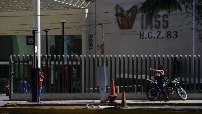 Paciente al borde de la muerte por negligencia: denuncian graves fallas en la Clínica 83 del IMSS Camelinas en Morelia, Michoacán 