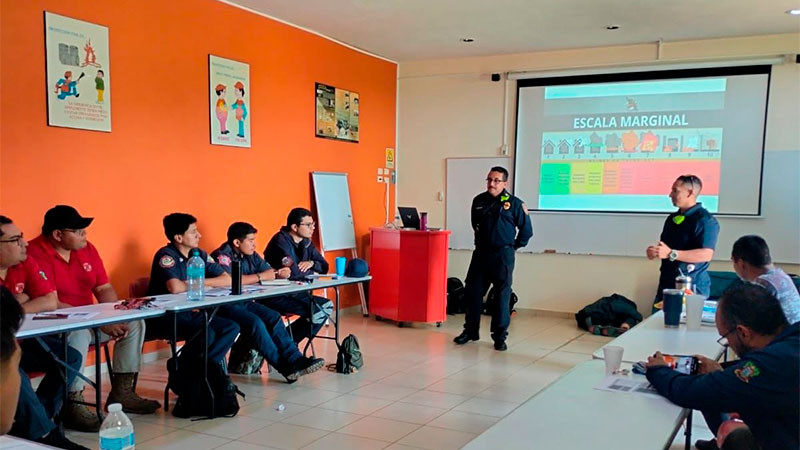 PC Estatal fortalece profesionalización de bomberos de Michoacán 