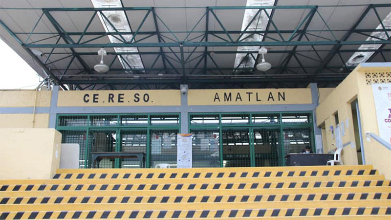 Realizan operativo en penal de Veracruz y decomisan diversos objetos ilícitos 